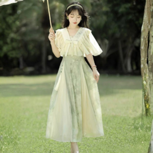 ชุด Hanfu (ฮั่นฝู) ประยุกต์ ลายพู่กัน