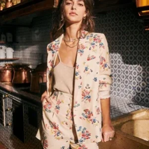 ชุดสูทลายดอก "โรซี่ ซิกเนเจอร์"